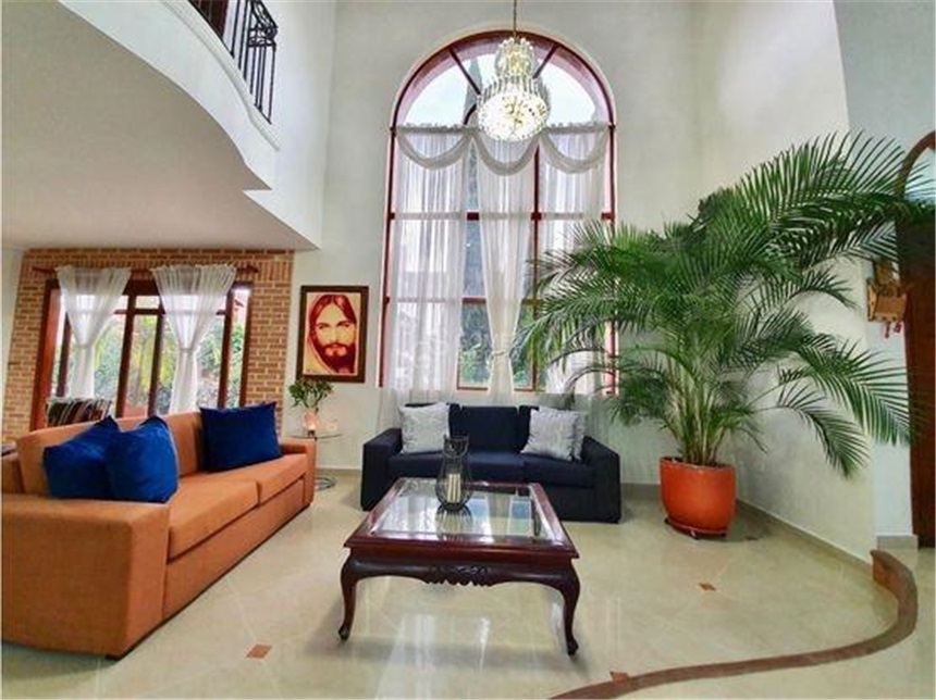 Casa de 5 alcobas en venta en Ub Cortijo De San Jose, Sabaneta, 354 m² · foto 3 de 23