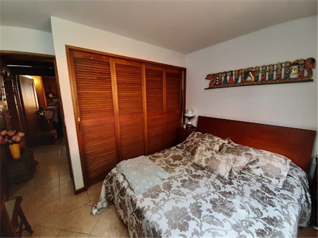 Apartment in Medellín, La Candelaria - View 3