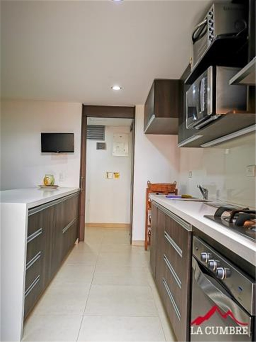 Apartamento en venta en Loma De Las Brujas, Envigado · foto 7 de 11