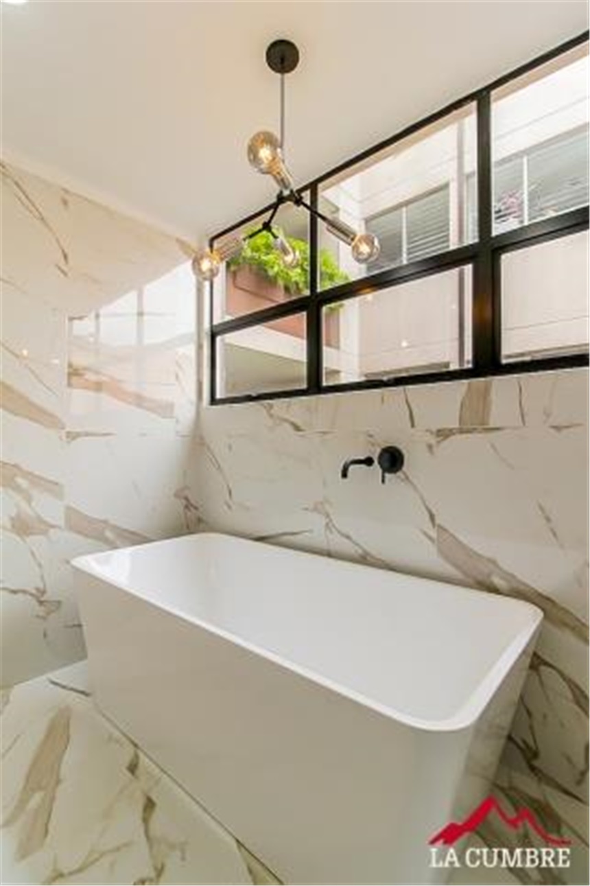 Apartamento en venta en El Poblado, Medellín · foto 18 de 19