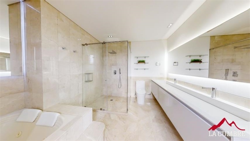 Apartamento de 4 alcobas en venta en El Poblado, Medellín, 400 m² · foto 18 de 24
