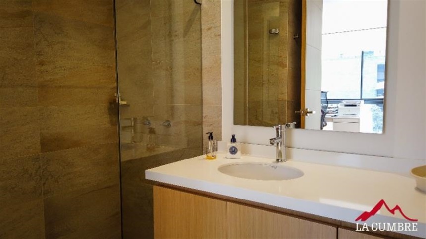 Apartamento de 3 alcobas en venta en El Diamante No. 2, Medellín, 196 m² · foto 21 de 22