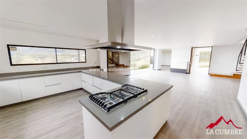 Casa de 3 alcobas en venta en Santa Catalina, Envigado, 360 m² · foto 8 de 18