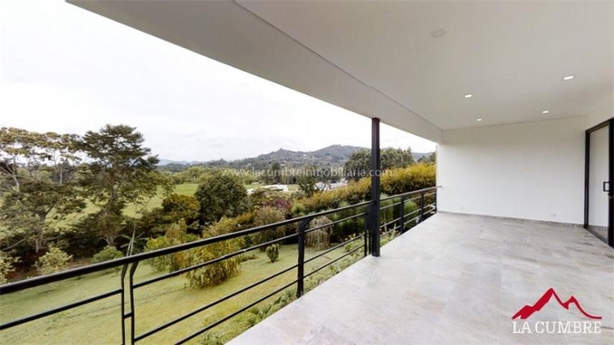 Casa de 3 alcobas en venta en Llano Grande, Rionegro, 420 m² · foto 4 de 18