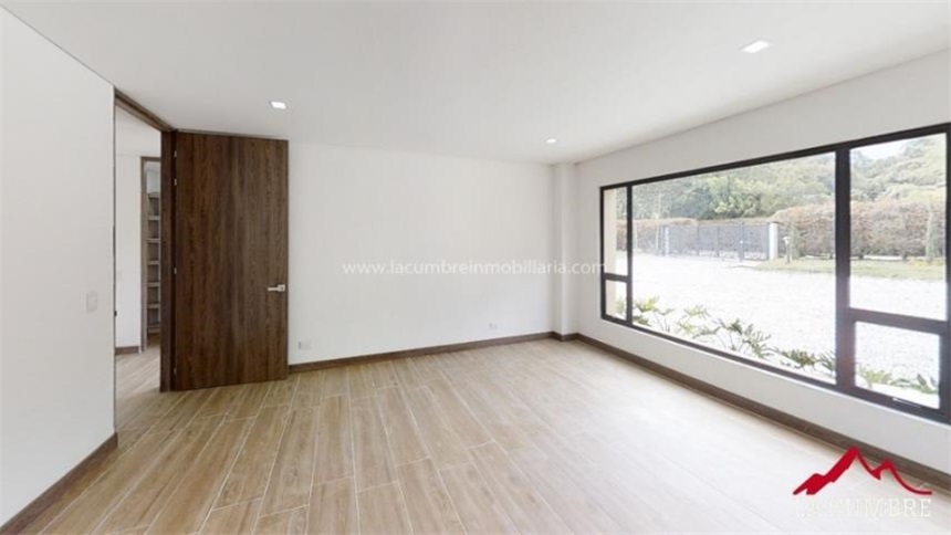 Casa de 3 alcobas en venta en Llano Grande, Rionegro, 420 m² · foto 13 de 18