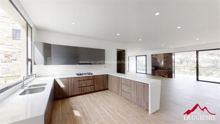 Casa de 3 alcobas en venta en Llano Grande, Rionegro, 420 m² · foto 11 de 18