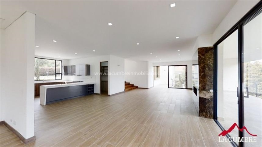 Casa de 3 alcobas en venta en Llano Grande, Rionegro, 420 m² · foto 8 de 18