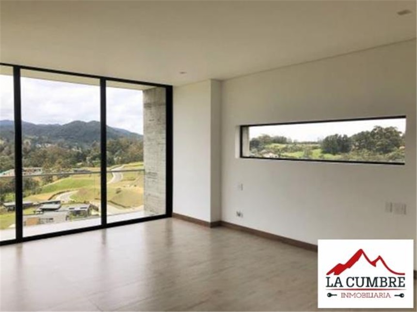 Casa de 4 alcobas en venta en Las Palmas, Envigado, 500 m² · foto 10 de 16