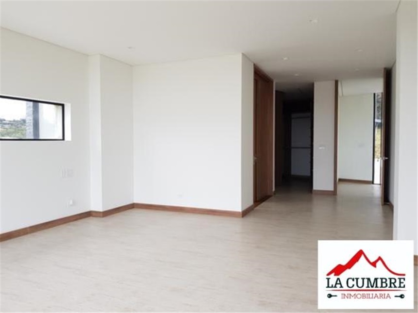 Casa de 4 alcobas en venta en Las Palmas, Envigado, 500 m² · foto 11 de 16