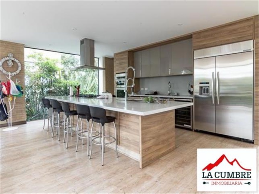 Casa de 5 alcobas en venta en Palma De Mollorca, Envigado, 550 m² · foto 3 de 14
