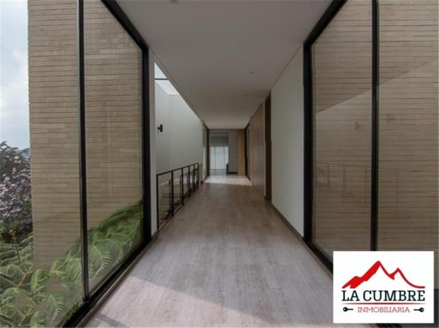 Casa de 5 alcobas en venta en Palma De Mollorca, Envigado, 550 m² · foto 4 de 14