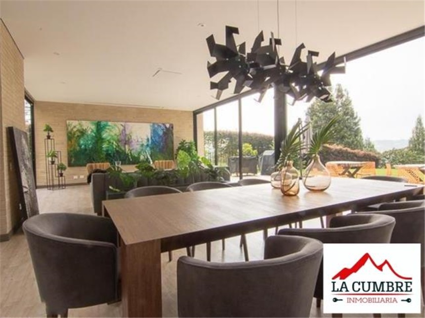 Casa de 5 alcobas en venta en Palma De Mollorca, Envigado, 550 m² · foto 2 de 14