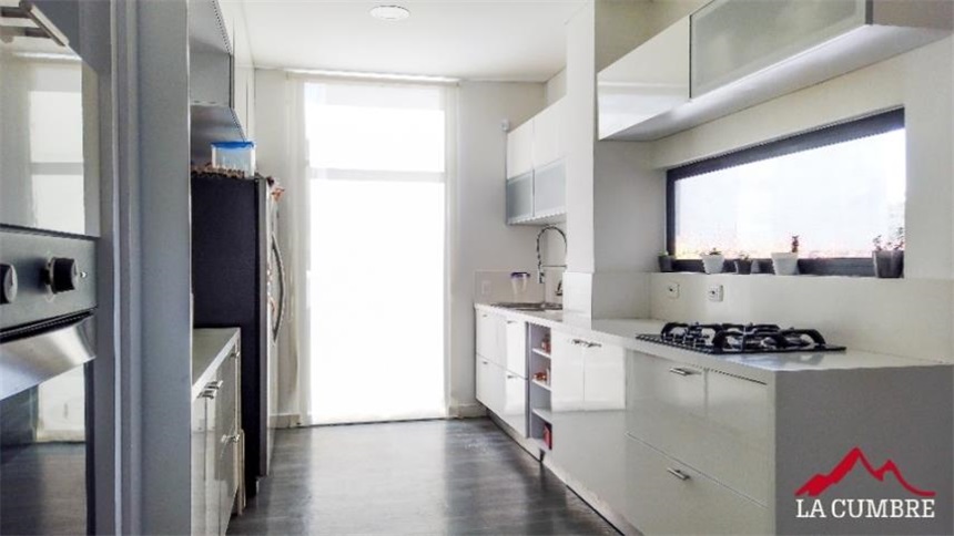 Casa de 4 alcobas en venta en Las Palmas, Envigado, 367 m² · foto 9 de 15