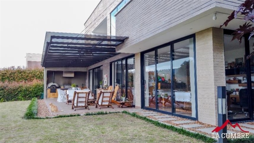 Casa de 6 alcobas en venta en Las Palmas, Envigado, 480 m² · foto 5 de 13