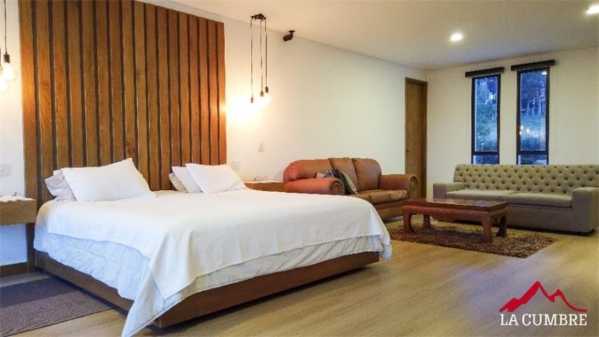 Casa de 6 alcobas en venta en Las Palmas, Envigado, 480 m² · foto 11 de 13