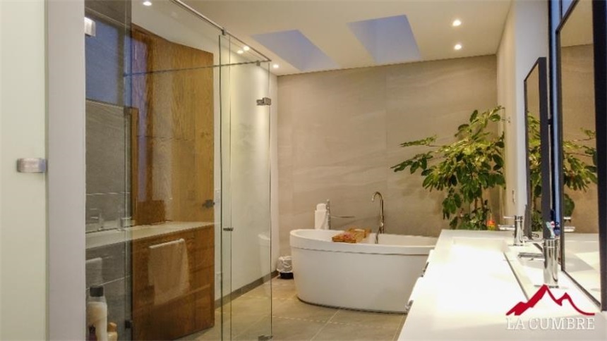 Casa de 6 alcobas en venta en Las Palmas, Envigado, 480 m² · foto 12 de 13
