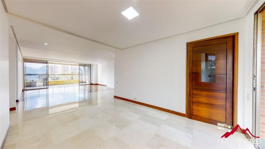 Apartamento de 3 alcobas en arriendo en Las Lomas, Medellín, 210 m² · foto 3 de 18