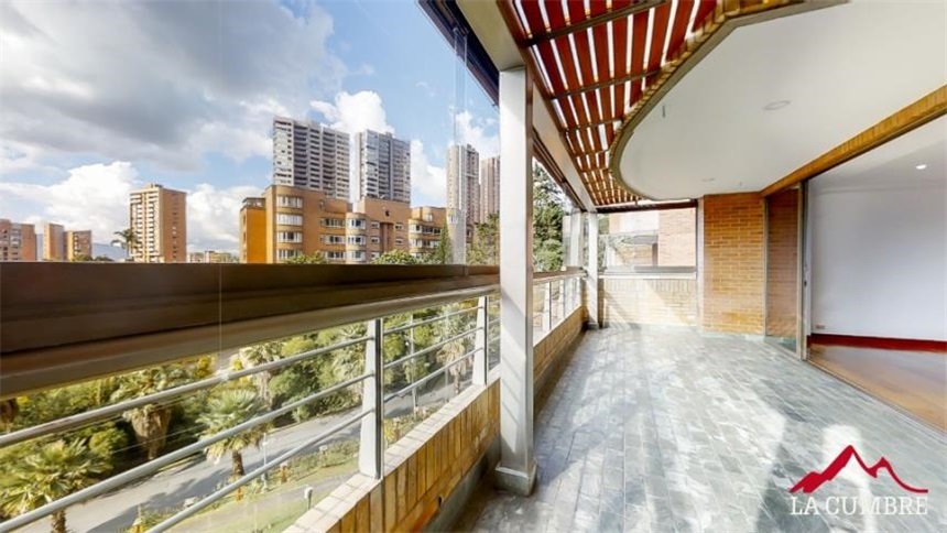 Apartamento de 3 alcobas en arriendo en Las Lomas, Medellín, 210 m² · foto 8 de 18