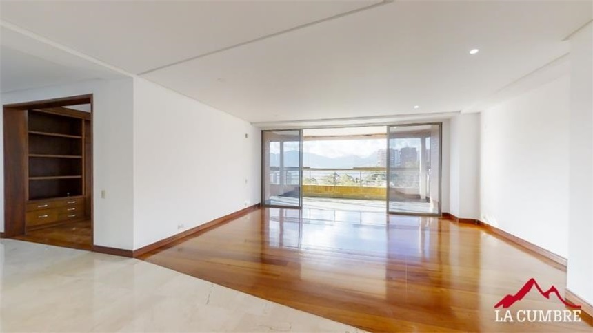 Apartamento de 3 alcobas en arriendo en Las Lomas, Medellín, 210 m² · foto 4 de 18
