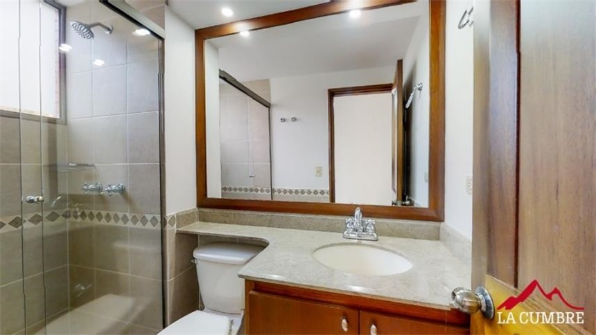 Apartamento de 3 alcobas en arriendo en Las Lomas, Medellín, 210 m² · foto 16 de 18