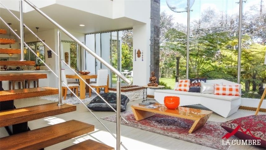 Casa de 3 alcobas en venta en Las Palmas, Envigado, 422 m² · foto 3 de 13