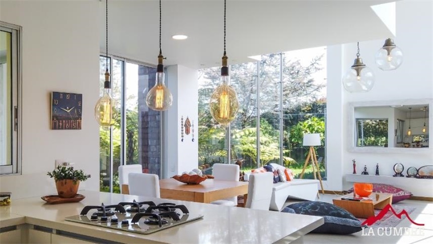 Casa de 3 alcobas en venta en Las Palmas, Envigado, 422 m² · foto 7 de 13