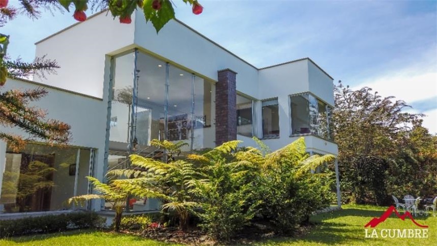 Casa de 3 alcobas en venta en Las Palmas, Envigado, 422 m² · foto 5 de 13