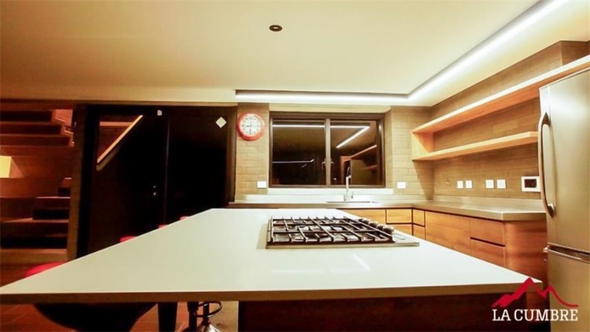 Casa de 4 alcobas en venta en Las Palmas, Envigado, 450 m² · foto 8 de 16