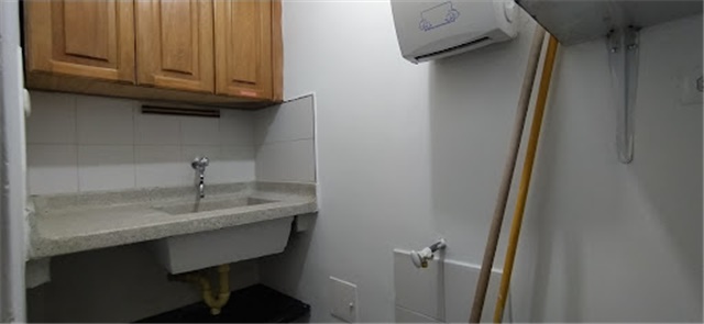 Oficina en arriendo en Suramericana, Medellín, 180 m² · foto 3 de 15