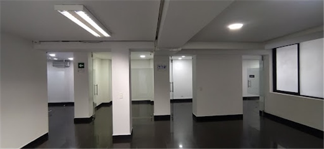 Oficina en arriendo en Suramericana, Medellín, 180 m² · foto 6 de 15