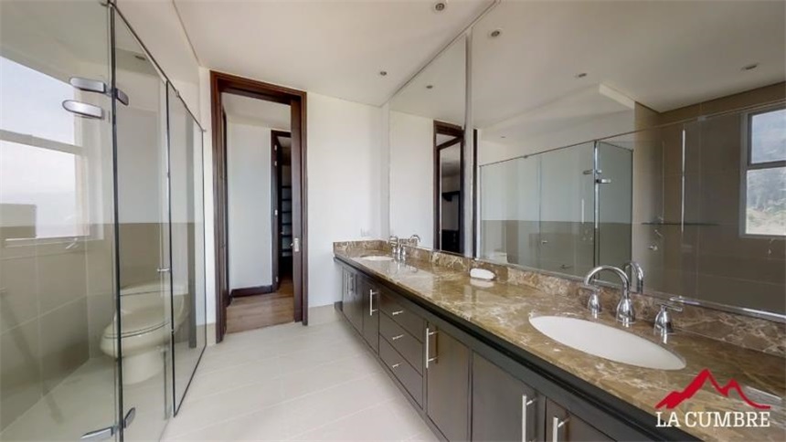 Apartamento de 3 alcobas en venta en El Tesoro, Medellín, 410 m² · foto 16 de 16