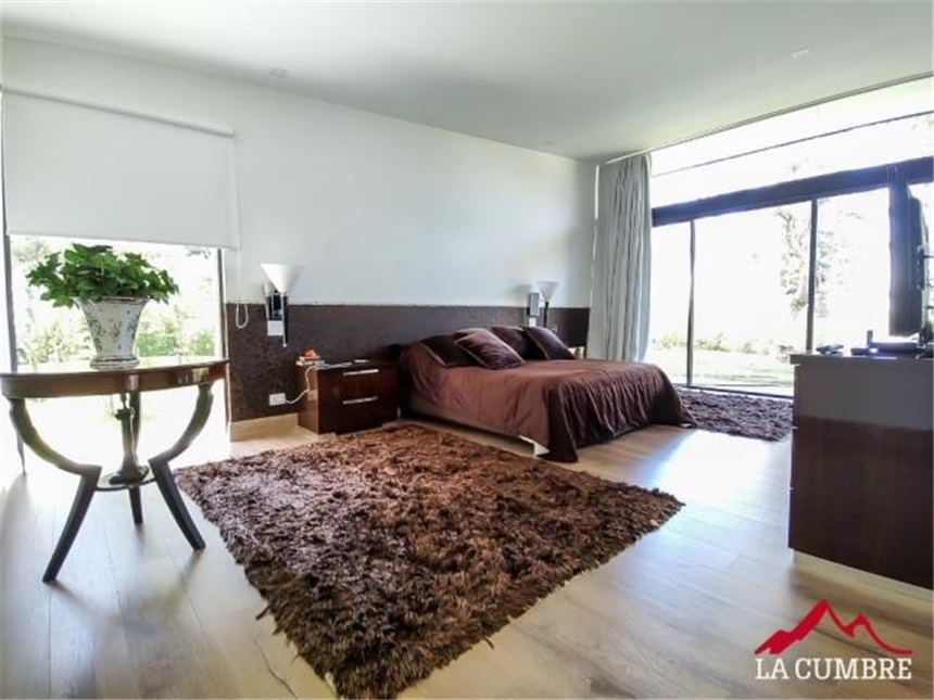 Casa de 3 alcobas en venta en Las Palmas, Envigado, 391 m² · foto 16 de 16