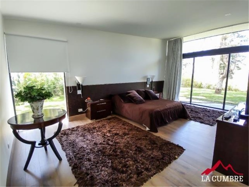 Casa de 3 alcobas en venta en Las Palmas, Envigado, 391 m² · foto 14 de 16