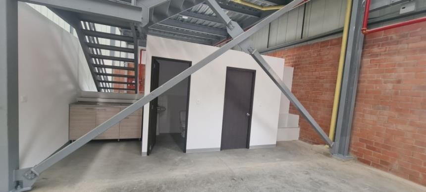 Bodega en arriendo en Acopi, Yumbo, 1033 m² · foto 10 de 24