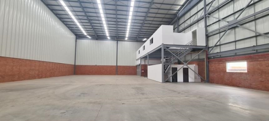 Bodega en arriendo en Acopi, Yumbo, 1033 m² · foto 9 de 24