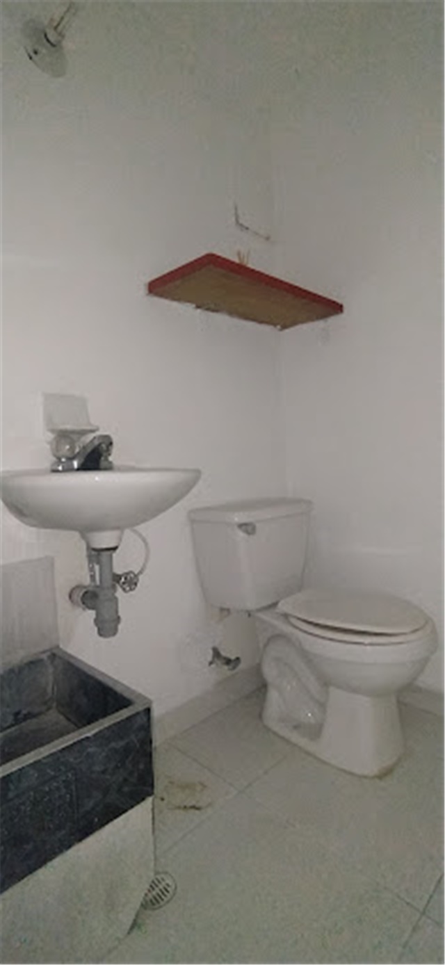 Local en venta en La Candelaria, Medellín, 53 m² · foto 7 de 12