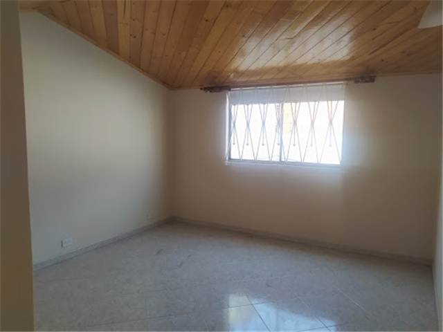 Casa de 3 alcobas en venta en Aloha Sector Sur, Bogotá, 230 m² · foto 15 de 22
