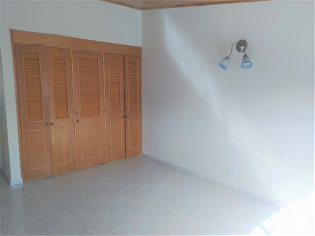 Casa de 3 alcobas en venta en Aloha Sector Sur, Bogotá, 230 m² · foto 21 de 22