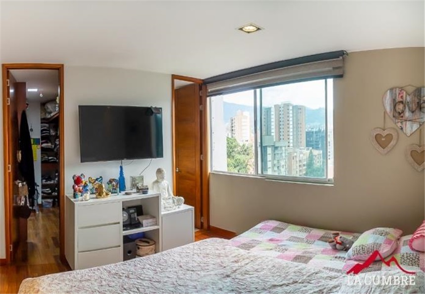 Apartamento en venta en El Poblado, Medellín · foto 15 de 19