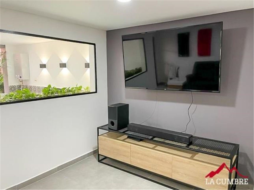 Casa de 3 alcobas en venta en Loma De Las Brujas, Envigado, 201 m² · foto 6 de 18