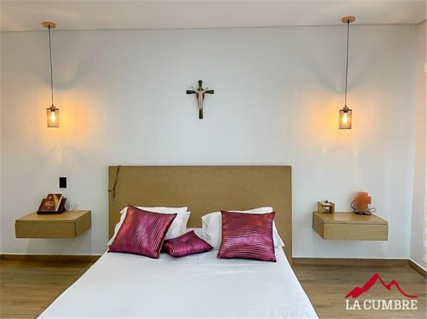 Casa de 3 alcobas en venta en Loma De Las Brujas, Envigado, 201 m² · foto 13 de 18