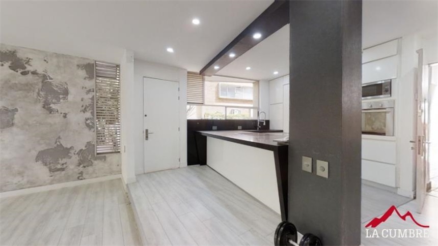 Casa de 3 alcobas en venta en El Tesoro, Medellín, 250 m² · foto 7 de 14