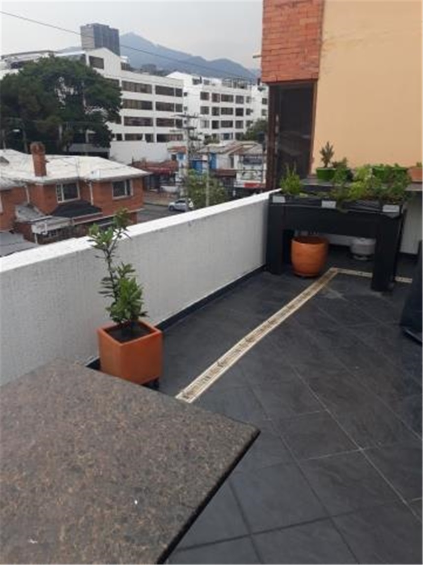 Casa de 4 alcobas en venta en Santa Barbara, Bogotá, 345 m² · foto 19 de 20