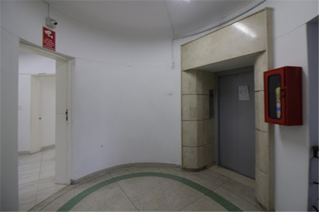 Oficina en arriendo en La Candelaria, Medellín, 323 m² · foto 3 de 21