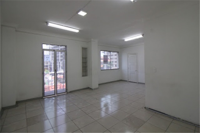 Oficina en arriendo en La Candelaria, Medellín, 323 m² · foto 17 de 21