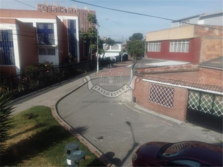 Casa en venta en Kennedy Central, Bogotá · foto 2 de 11