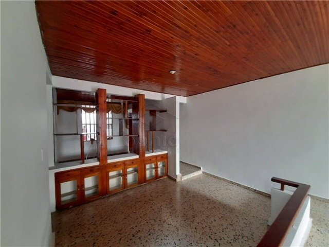 Casa de 3 alcobas en venta en La Julia, Montería, 206 m² · foto 5 de 17