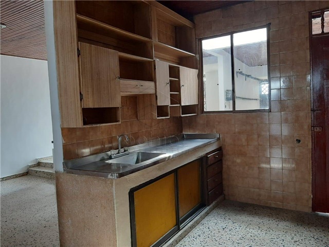 Casa de 3 alcobas en venta en La Julia, Montería, 206 m² · foto 8 de 17