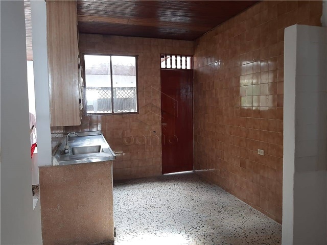 Casa de 3 alcobas en venta en La Julia, Montería, 206 m² · foto 9 de 17