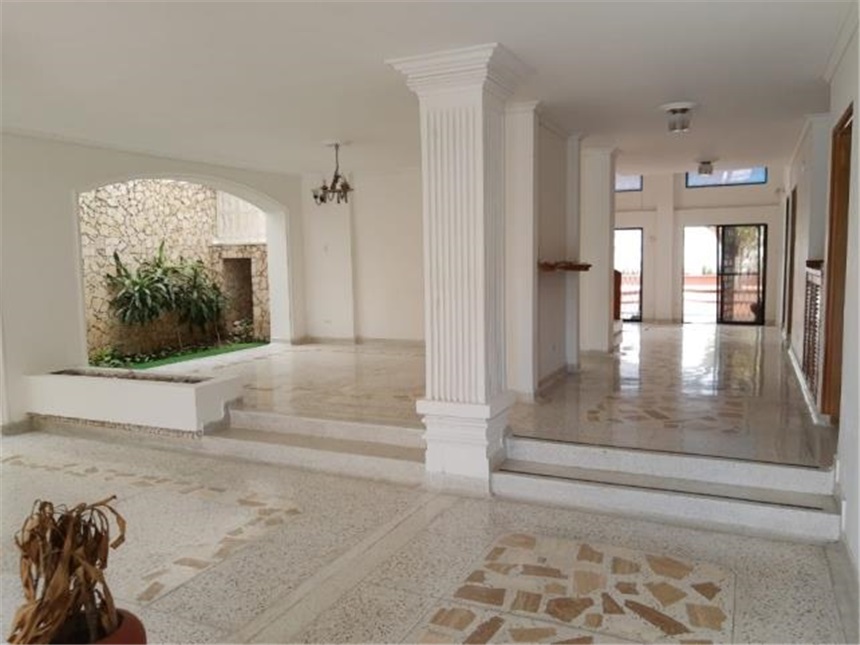 Casa en venta en Altos Del Limon, Barranquilla · foto 3 de 24